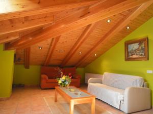 Posedenie v ubytovaní Casa con piscina privada, jardín, barbacoa, wifi y despacho en Costa Brava - ES-89-83