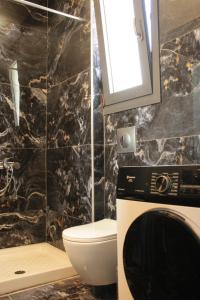 Ένα μπάνιο στο Suiti Art