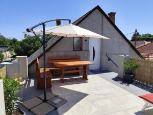 Photo de la galerie de l'établissement Norbi Vendégház, à Balatonszárszó