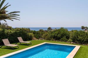 Πισίνα στο ή κοντά στο Villa Ribes