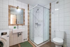 Phòng tắm tại Casa Rural Arijón en Arteixo +17 ảnh