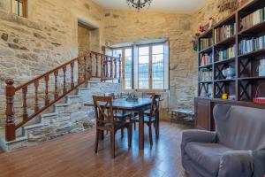 Khu vực ghế ngồi tại Casa Rural Arijón en Arteixo