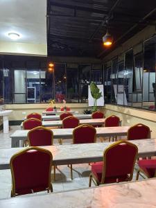 Restoran või mõni muu söögikoht majutusasutuses Enkishon Resort +4 fotot