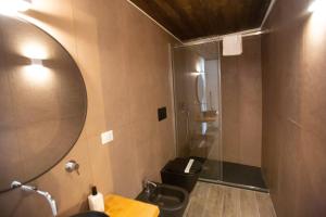 San Gaetano Suite - A cozy and authentic Apulian stay just minutes from Polignano a Mare, close to the Castle of Conversano衛浴