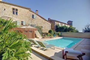 Πισίνα στο ή κοντά στο Maison du Porche 4 étoiles, piscine, 10 voyageurs