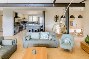 Χώρος καθιστικού στο Les Gardis Family house for ideal refuge in Provence !