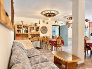 Posezení v ubytování Chalet Rustico Bertolini per Gruppi!