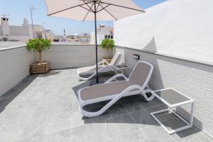 Balkón alebo terasa v ubytovaní Nueva 22 Suites in Nerja by Solaga Holiday Homes