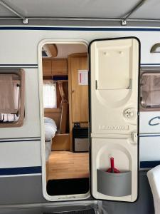 Gallery image of Caravan Le Plantier 3 in Beaulieu-sur-Sonnette