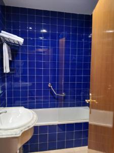 Kúpeľňa v ubytovaní Balneario Caldas de Luna