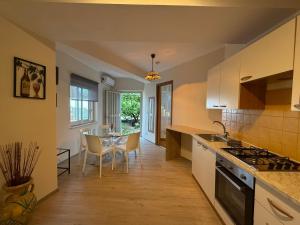 Cucina o angolo cottura di The Lemon Tree