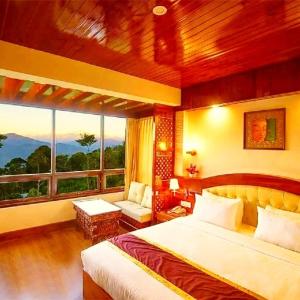 Nespecifikovaný výhled na hory nebo výhled na hory při pohledu z hotelu