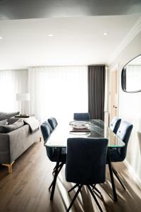 Et opholdsområde på 28 Guthrie Court - Luxury Apartment