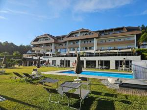 Basen w obiekcie Dei Hotel Schönblick lub w pobliżu