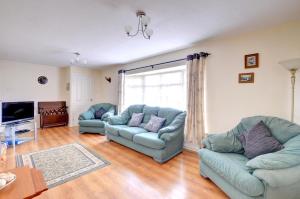 Ruang duduk di Heather House
