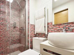 A bathroom at Pension Berceo