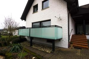 Galeriebild der Unterkunft Cozy apartment with balcony in Bergneustadt