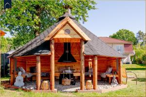 Το κτήριο όπου στεγάζεται  το διαμέρισμα