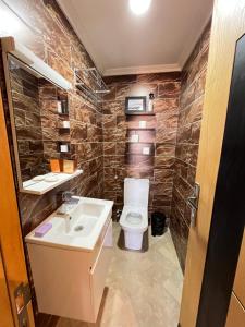 Un baño de Sweethome 6 fotos más