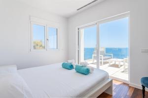 Postel nebo postele na pokoji v ubytování Villa Mediterraneo by Mallorca House Rent + 37 fotografií