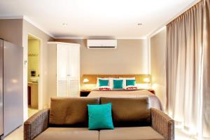 Ένα ή περισσότερα κρεβάτια σε δωμάτιο στο Luxury Studio Black Durgeon at Den Laman