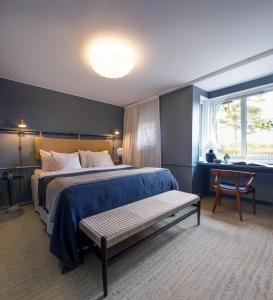 Postel nebo postele na pokoji v ubytování Sandhamn Seglarhotell + 37 fotografií