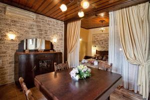 Fotografia z galérie ubytovania Erontas v destinácii Argyroupolis