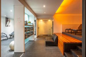 Posezení v ubytování INNSiDE by Meliá Düsseldorf Seestern
