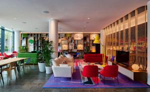 Posezení v ubytování citizenM Dublin St Patrick's