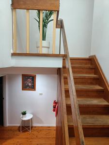 Gallery image of Queen Room in Spacious House - Close to Shops and Station - NC6 in Dundas Valley