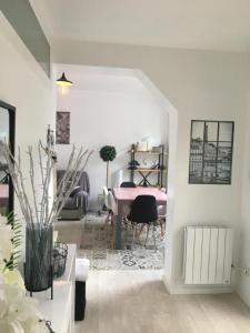 Posedenie v ubytovaní Chambre privée face à la gare