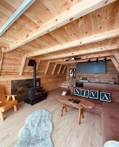 Χώρος καθιστικού στο Niva Suit Bungalov
