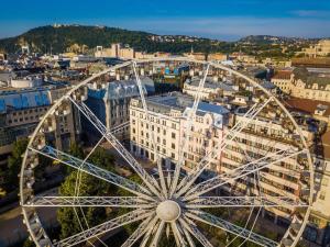 Výhľad na mesto Budapešť alebo výhľad na mesto priamo z apartmánu
