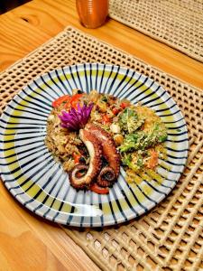 Mad på kroen eller i nærheden