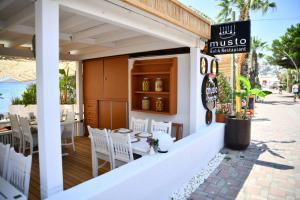 A restaurant or other place to eat at MyElla Boutique Hotel