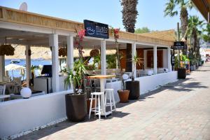 A restaurant or other place to eat at MyElla Boutique Hotel