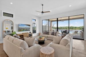 Khu vực ghế ngồi tại Sunset Oaks I with Concierge Services +51 ảnh