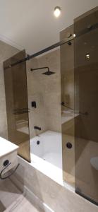 Ein Badezimmer in der Unterkunft La Residence Panamá