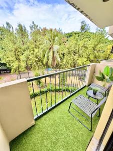 Balkón nebo terasa v ubytování 2BR Davao City Center Condo Pool
