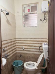 Ένα μπάνιο στο 1bhk modern luxury flat in kondapur, hyderabad +19 φωτογραφίες