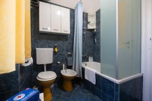 Ένα μπάνιο στο Nediljica +19 φωτογραφίες