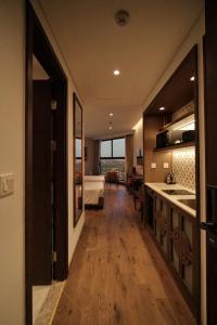 Η κουζίνα ή μικρή κουζίνα στο Apec MuiNe 2beds OceanView