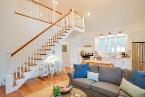 Η κουζίνα ή μικρή κουζίνα στο Enchanting Andersonville Home Steps to Norris Lake +16 φωτογραφίες