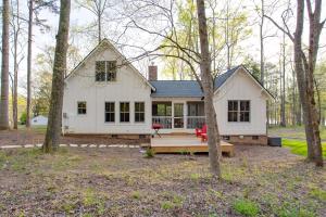 Κήπος έξω από το Enchanting Andersonville Home Steps to Norris Lake