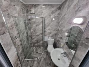 Foto dalla galleria di NAYS a Madan