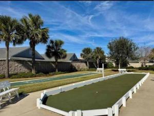 Gallery image of Designers 3BR in The Villages With Four Seaters Golfcart King Bed in The Villages
