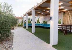 Κήπος έξω από το Vila Rocco