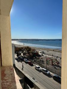 En generel havudsigt eller havudsigten taget fra lejligheden + 3 billeder