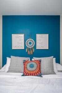 Кровать или кровати в номере ATL Downtown 2BR King Bed Free Parking LM1902