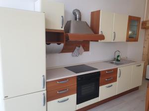 Kuchyň nebo kuchyňský kout v ubytování Casa Conero